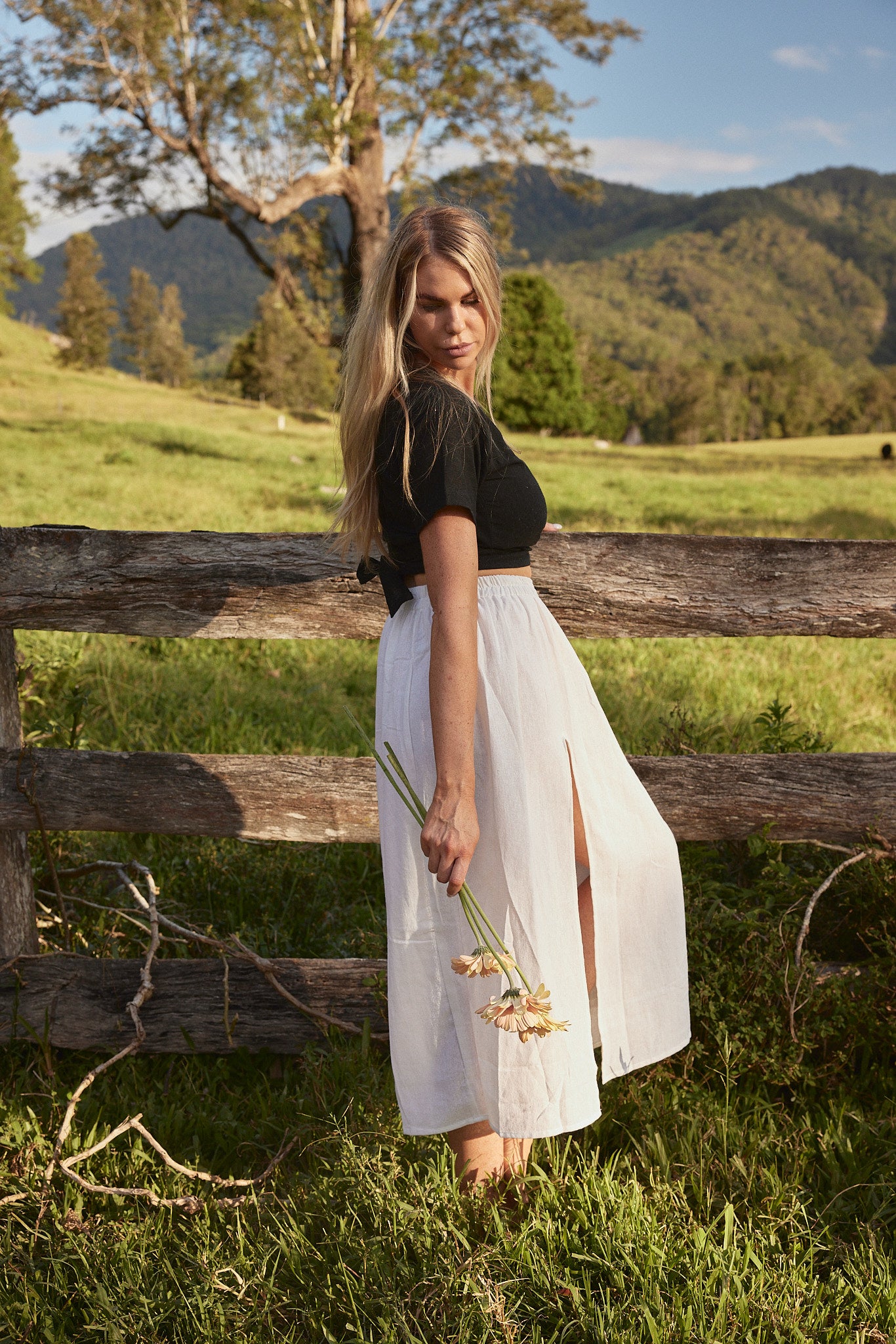 Freya | Skirt with elegant Slit | White | Women